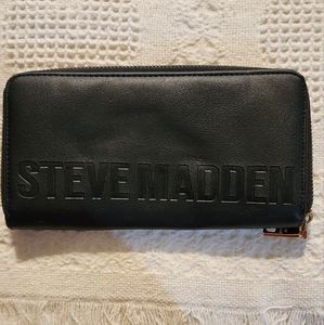 NWOT STEVE MADDEN WALLET